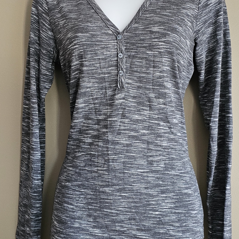 William Rast Gray Patterned Long Sleeve Top